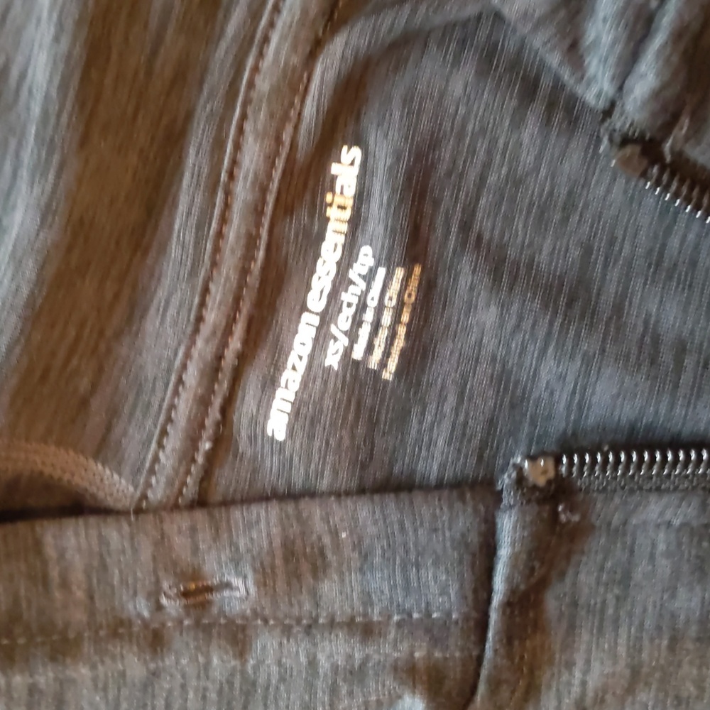 Brushed Fleece Tech Full Zip Jacket, fitted hoodie, Amazon Essentials, small - Picture 7 of 13